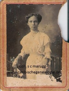 Hermina M. I. Lauffer (1882-1933) of Jacqueline T. Lauffer (1888-1911), Fotograaf Soublette & Fils, ca. 1910