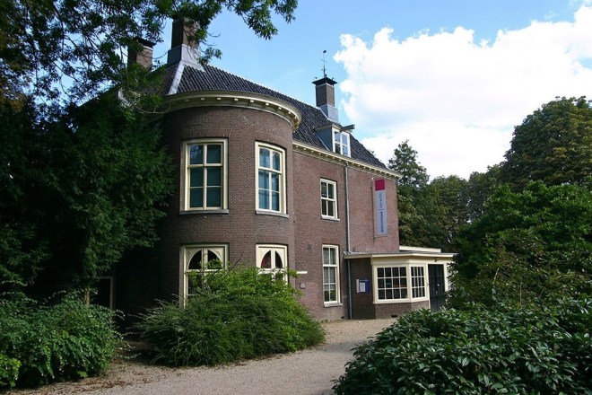 Huis Oog in Al te Utrecht, buitenplaats van de familie Delbeek tot 1869, bron: http://www.utrechtsebuitenplaatsen.nl/buitenplaats/oog-in-al, foto: Utrecht, Park Oog in Al 1, 18294 (Wesselspoelder76 - Wikimedia Commons/CC-BY-SA)